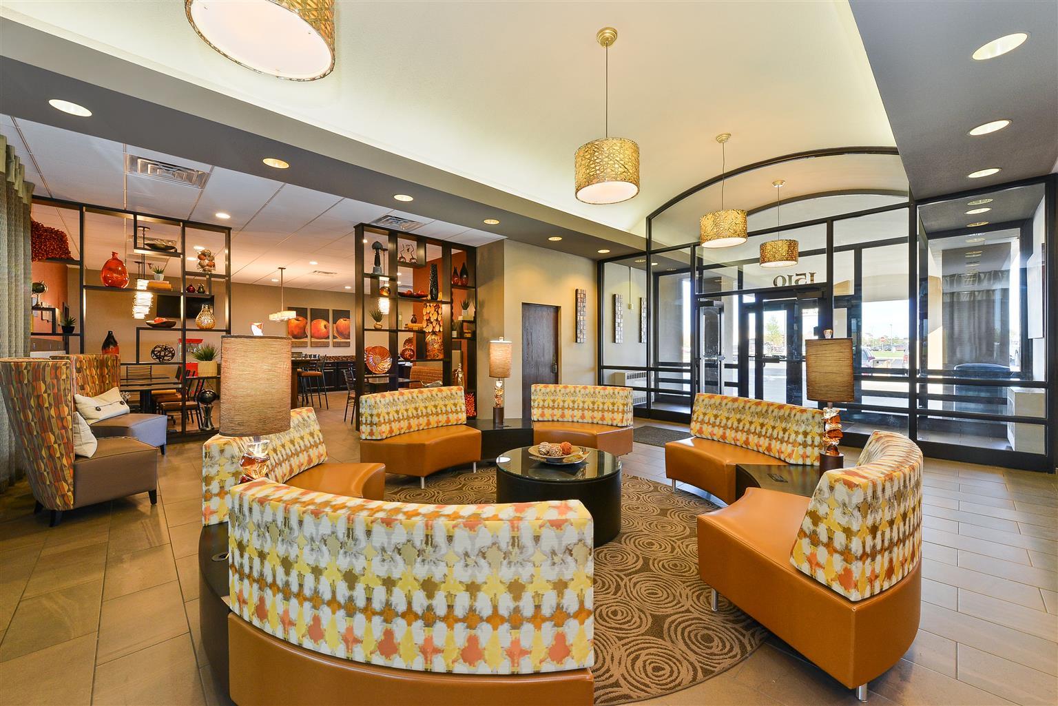 Revel Hotel Minot - Surestay Collection By Best Western Dış mekan fotoğraf